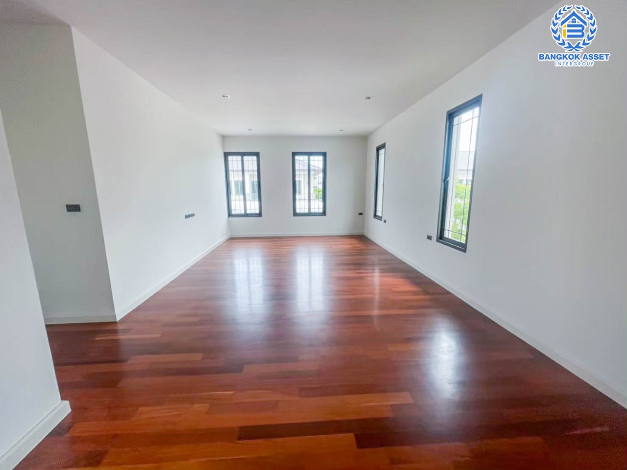 *****บ้านเดี่ยวมือสอง ม.เดอะพาวิลล่า กาญจนาภิเษก-บางบอน3 เนื้อที่ 199 ตร.ว. ฟังก์ชัน 5 นอน 6 น้ำ 2 ห้องแม่บ้าน 6 ที่จอดรถ บนทำเลศักยภาพ เชื่อมต่อถนนหลายเส้น ไม่ว่าจะเป็น ถ.เอกชัย, ถ.เพชรเกษม69, ถ.พระราม2 และใกล้จุดขึ้นทางด่วน "อาจณรงค์-รามอินทรา"